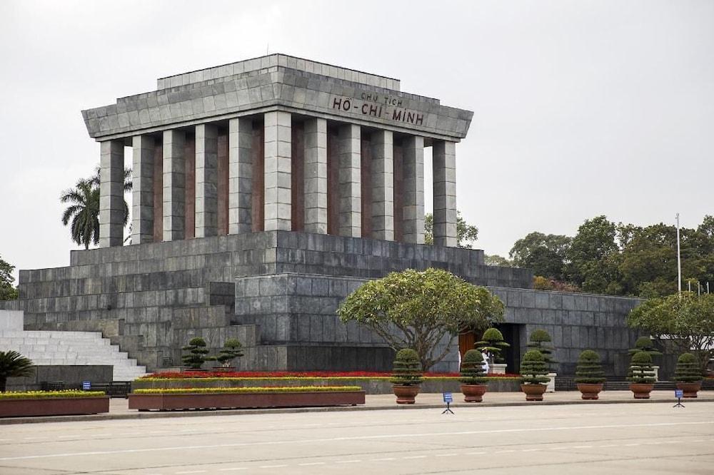 Hanoi Ancient Paradise Hotel Bagian luar foto